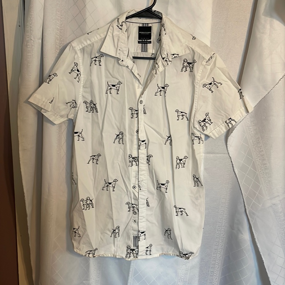 Denim and Flower men’s button down shirt size Medium. White w/ black dog design